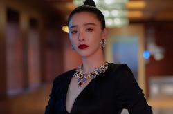 -这是一篇为您定制的文章，标题与内容均围绕唯一性、F组激战与苏亚雷斯展开