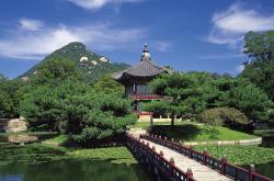 LOL决赛-交易截止日突袭！英格拉姆空降达拉斯化身转换轴心