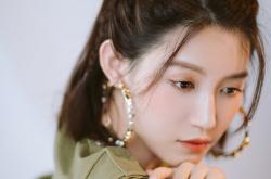 英雄联盟总决赛-当篮球巨星闯入足球盛事，莫兰特如何用一记扣篮让世界杯决赛提前失去悬念