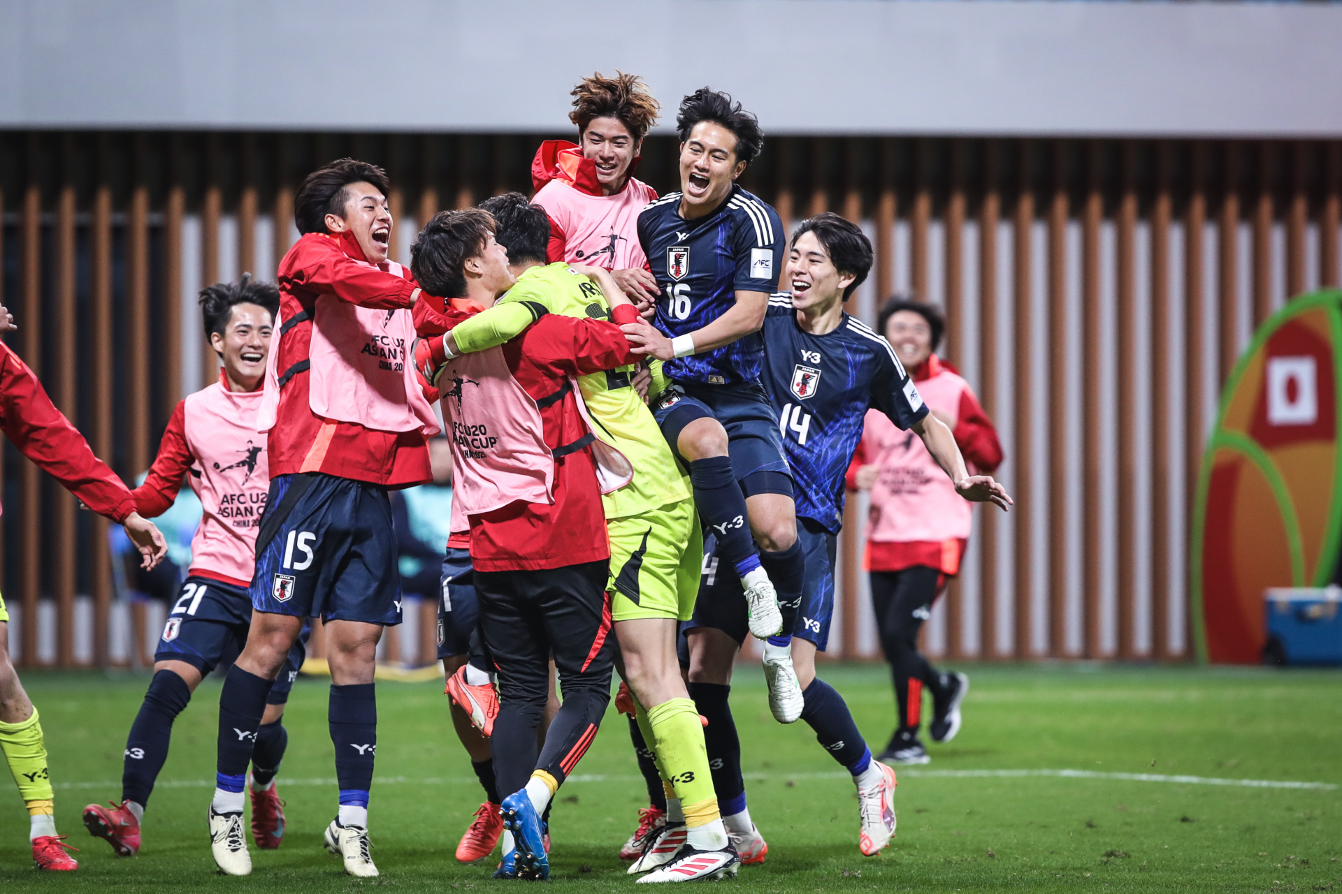 焦点大战:亚洲杯上演巅峰碰撞的简单介绍 焦点大战:亚洲杯上演巅峰碰撞的简单介绍