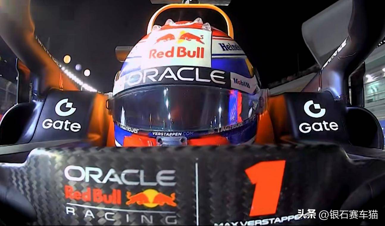 包含雷诺车队力克红牛车队，拉塞尔点燃赛场的词条