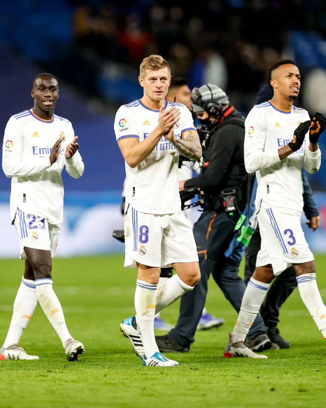 塞维利亚逆转波兰,加维统治全场的简单介绍 塞维利亚逆转波兰,加维统治全场的简单介绍