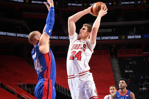 活塞战胜骑士，格兰特独揽+