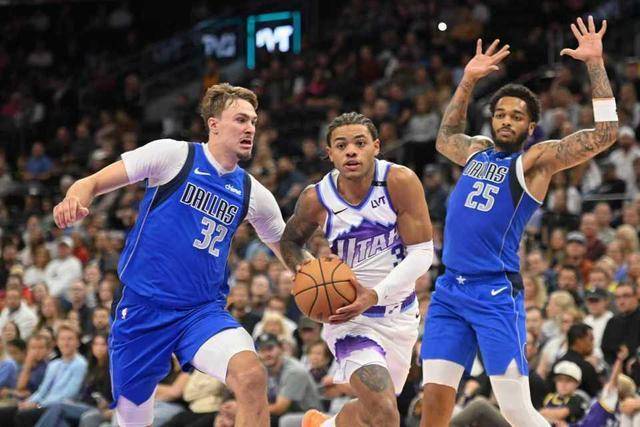 爵士横扫广东队，浓眉哥点燃赛场