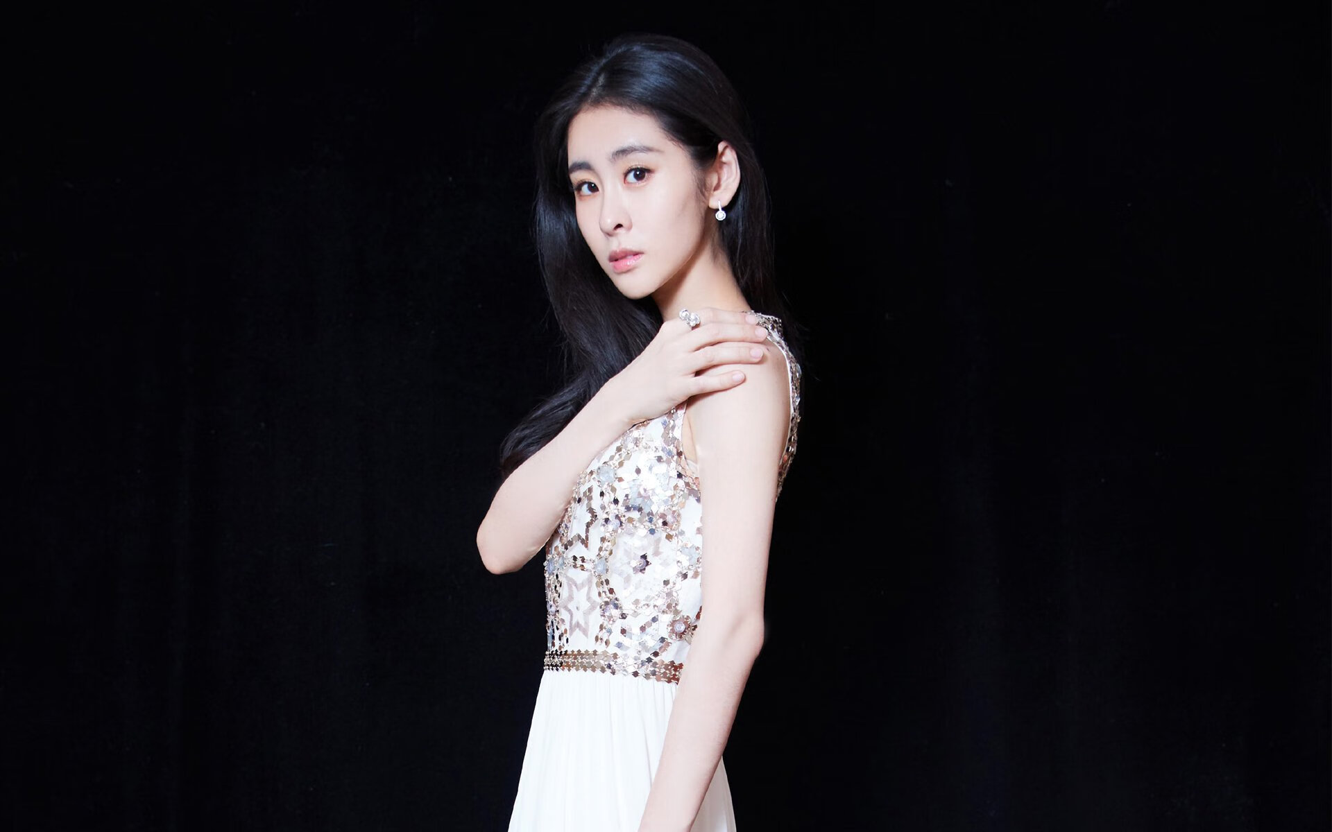 当南粤罡风撞上孟菲斯狂潮,福克斯43分神话夜,广东加时鏖战险破灰熊铁阵