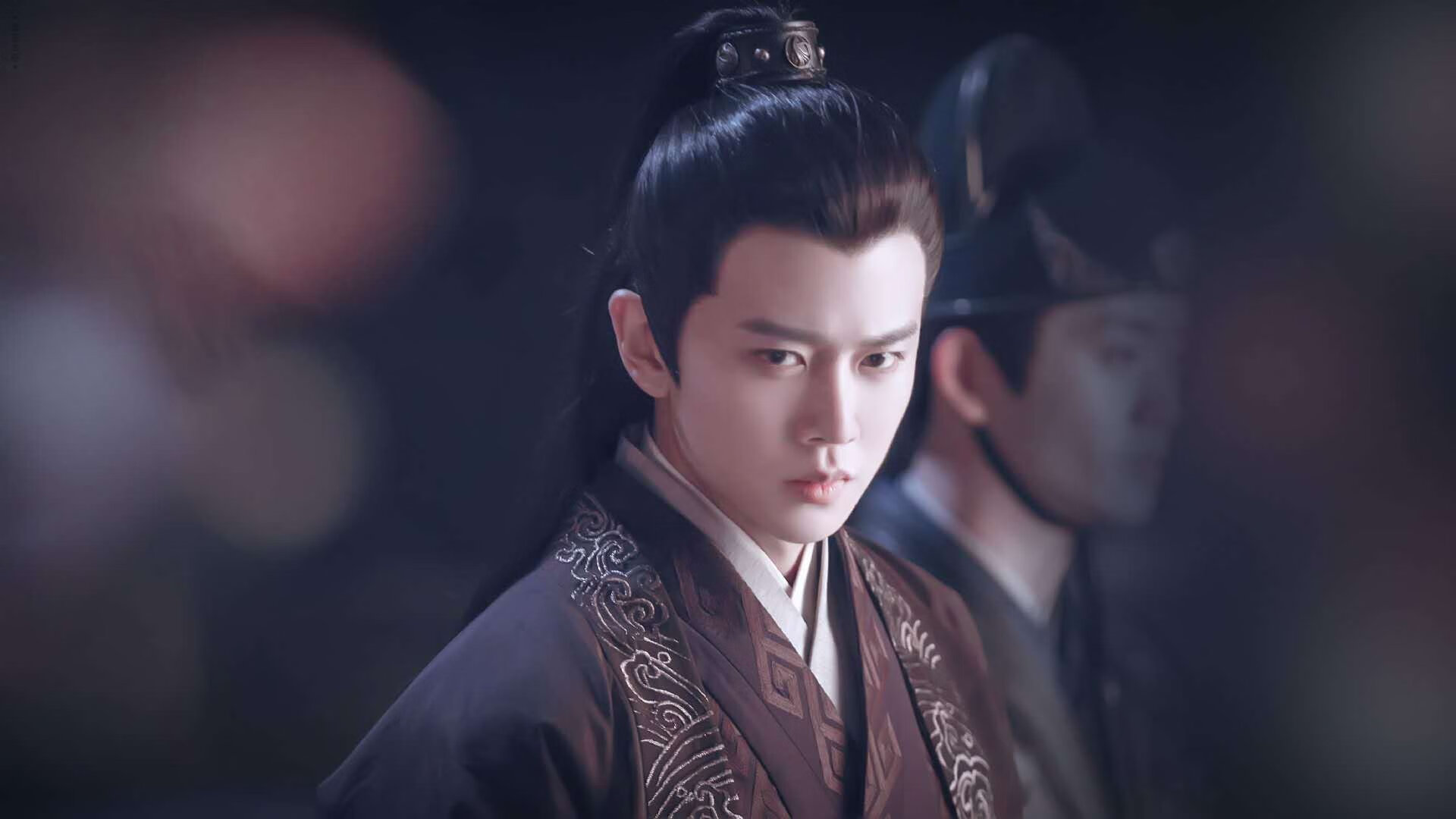 绿茵场与资本场，当努涅斯手握比赛走势，卡塔尔资本已淘汰勒沃库森