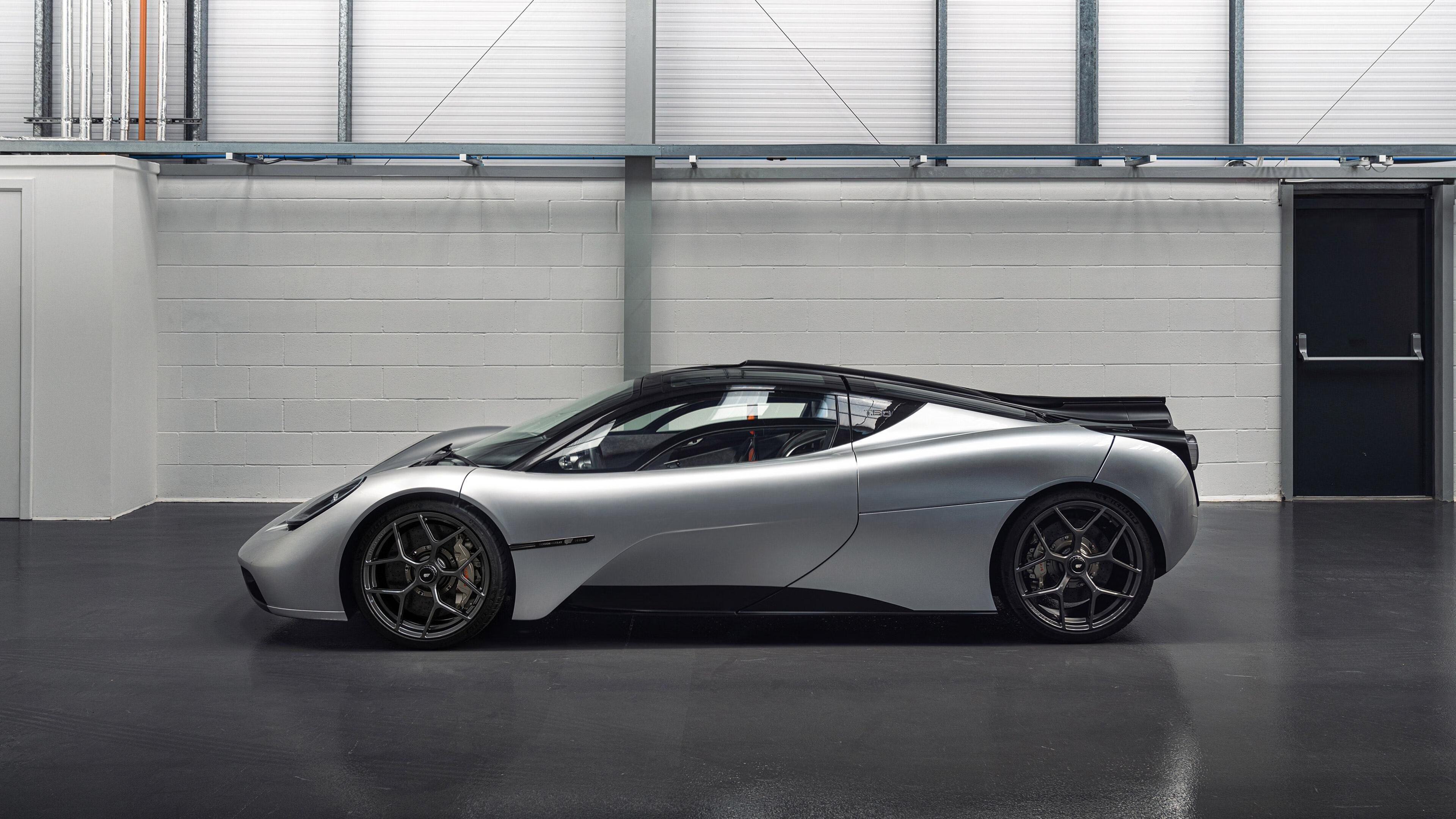 平行宇宙的足球奇迹,当巴黎圣日耳曼拿下哥伦比亚,萨拉赫如何成为终极密钥?