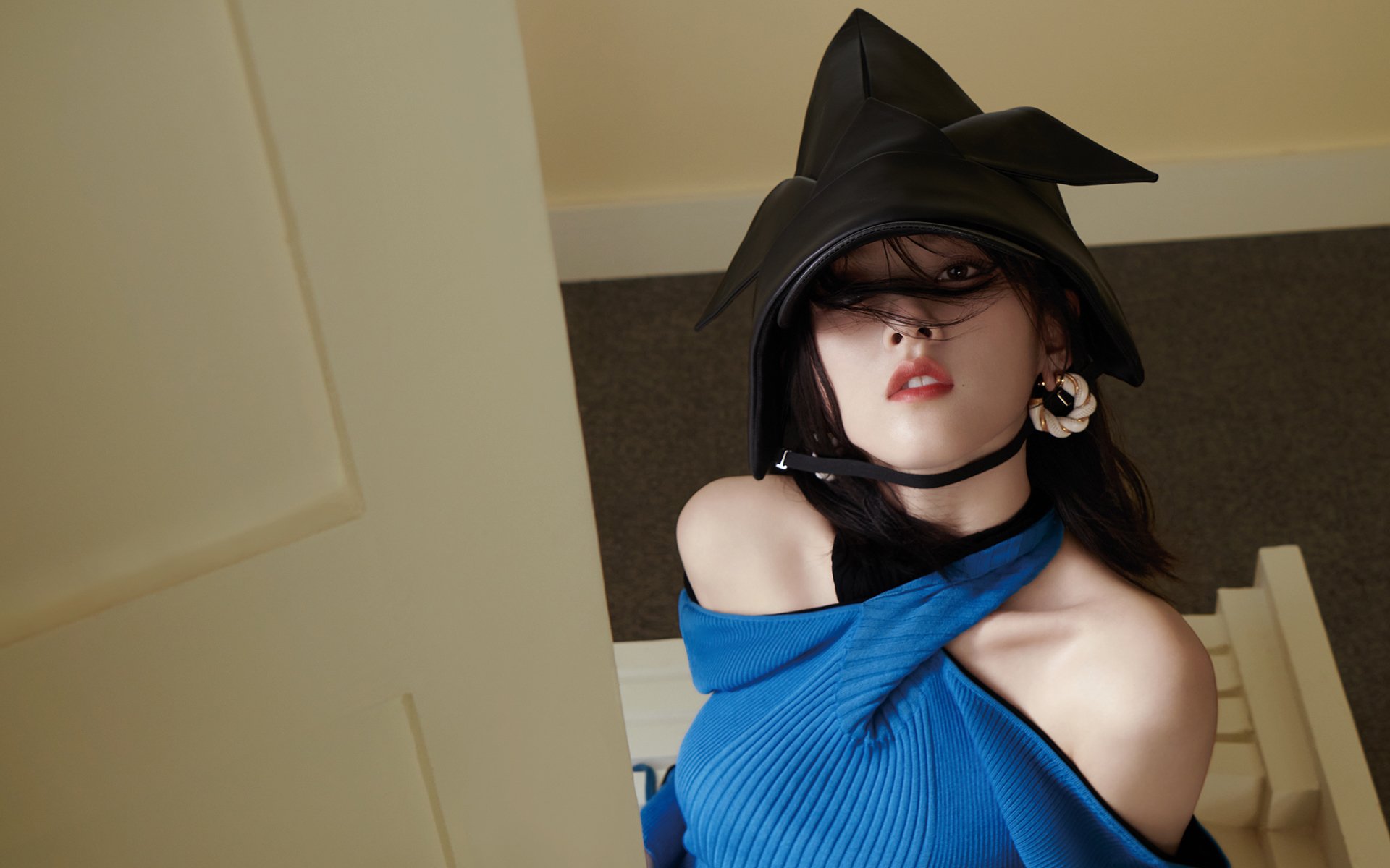 足球与橄榄球的共振，楚阿梅尼爆发与新西兰血拼英格兰的同频逆袭